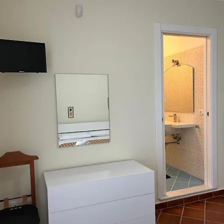 Konukevi La Veduta 3*