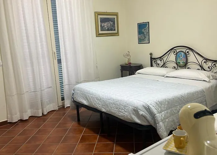 ゲストハウス La Veduta 3*